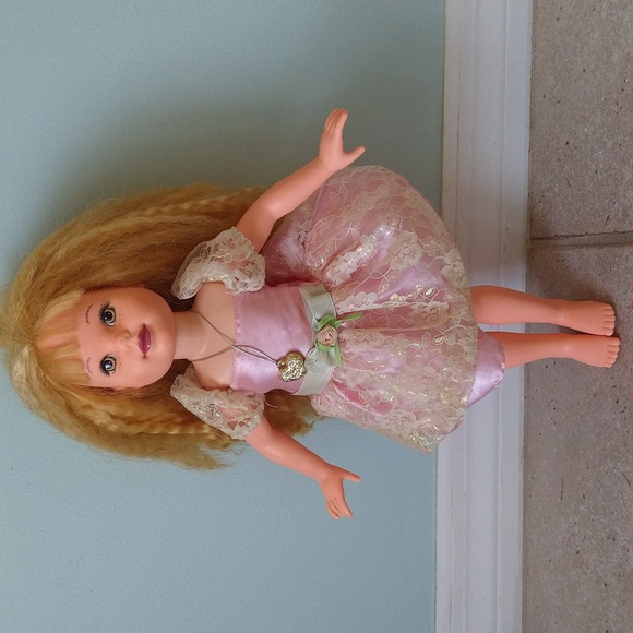 Vintage Hasbro My Beautiful Doll Maribeth in Valerie Clothes/Locket - Picture 1 of 7